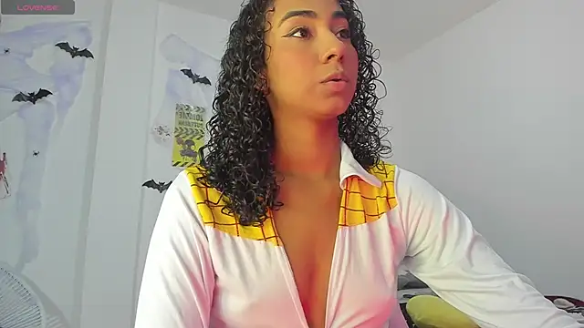 khaliope online show from October 31, 2025, 3:29 am