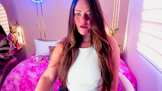 Snapshot of lena_paulxo chatting on June 11, 2026, 6:39 pm lena paulxo online show from June 11, 2026, 6:39 pm