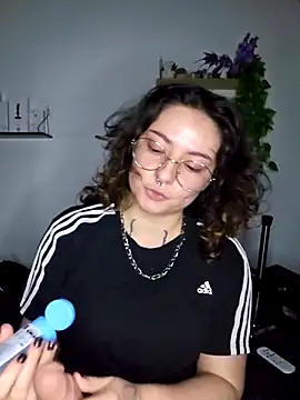 Moxxxie online show from September 29, 2025, 5:34 am