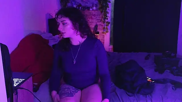 Moxxxie online show from December 16, 2025, 4:34 pm