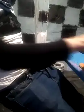 Wero4200 online show from April 18, 2026, 1:37 pm