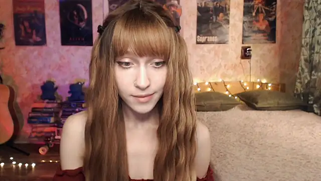 Friendly Ellie online show from December 17, 2024, 3:17 am