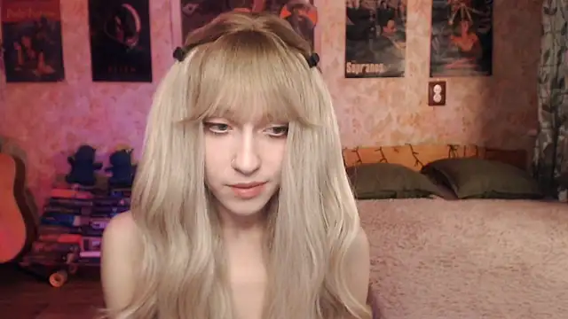 Friendly Ellie online show from March 21, 2025, 12:18 am