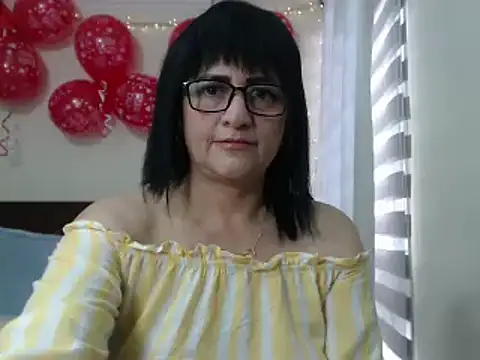 ISABEEL SOFIA01 online show from February 11, 2025, 8:31 pm