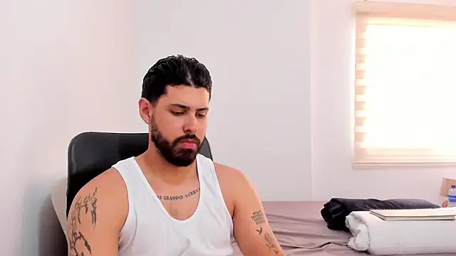 Justyn Torres online show from September 17, 2025, 9:27 pm