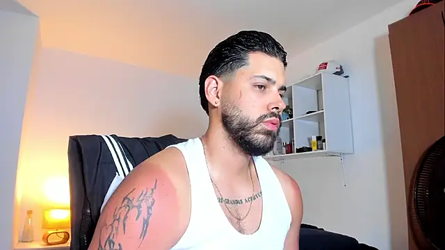 Justyn Torres online show from March 14, 2026, 9:42 pm