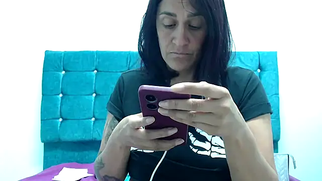 valentinaricothx online show from November 3, 2025, 2:18 pm