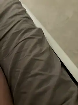 agitnizci13 online show from January 5, 2025, 9:25 pm