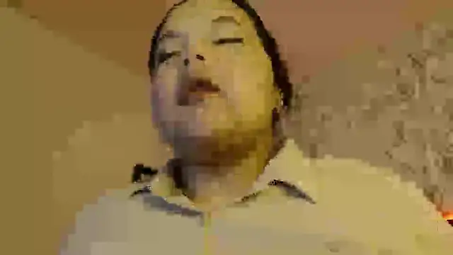 sexychubby    online show from October 3, 2025, 7:44 pm