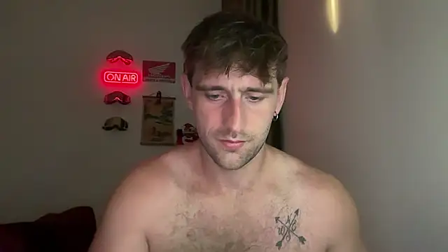 lukegunn online show from April 14, 2026, 11:33 pm