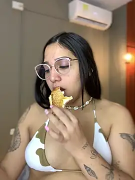 Amandanauty online show from December 21, 2024, 3:03 am