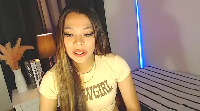 MajesticKitana online show from December 11, 2024, 5:00 am