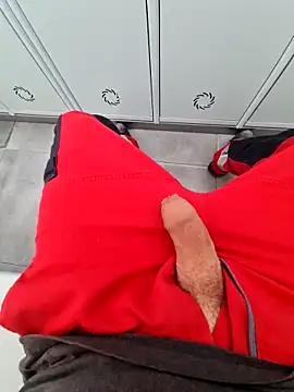 Snapshot of 987654Alf chatting on December 17, 2025, 12:00 pm 987654Alf online show from December 17, 2025, 12:00 pm