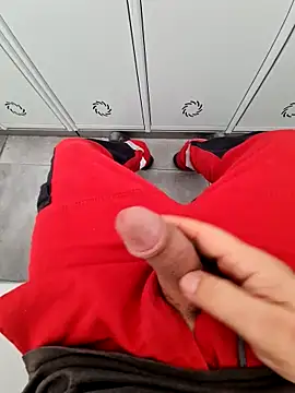 Snapshot of 987654Alf chatting on December 18, 2025, 10:21 am 987654Alf online show from December 18, 2025, 10:21 am