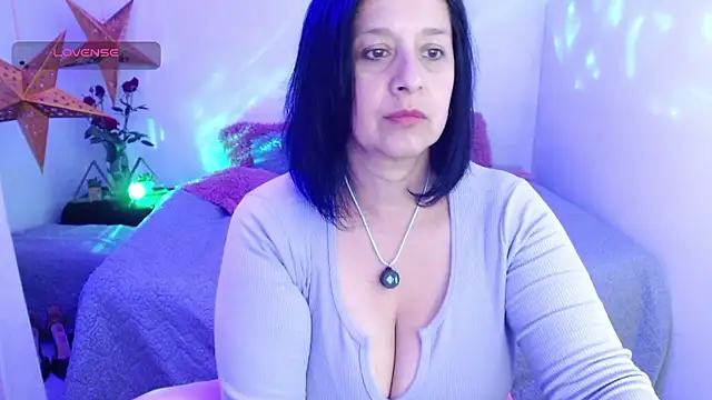 camilalatti online show from January 11, 2026, 1:54 am