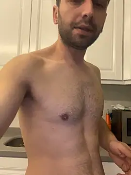 Snapshot of Emre-34 chatting on April 5, 2026, 7:55 pm Emre-34 online show from April 5, 2026, 7:55 pm