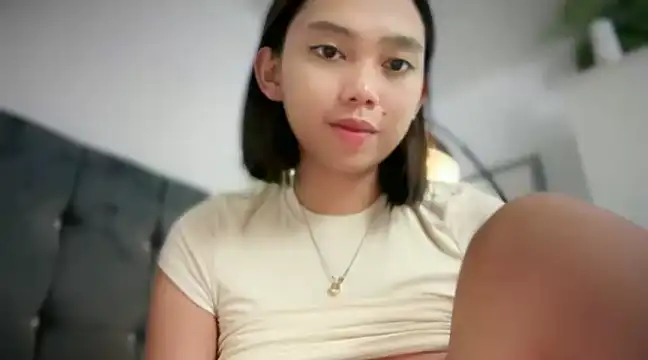 GenesisCastillano online show from February 5, 2025, 7:20 pm