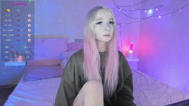 Misty Shadow online show from December 2, 2024, 6:32 pm