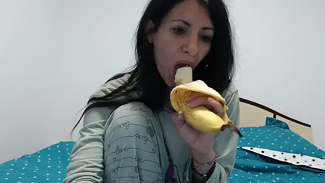 sexyevalove online show from April 13, 2026, 2:50 am