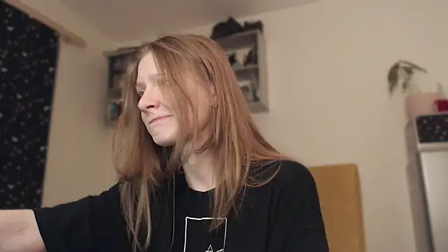 mollytuck online show from January 4, 2025, 2:04 pm