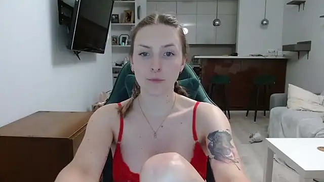 illusorycat online show from September 15, 2025, 9:15 pm