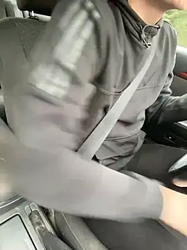 utoopia777 online show from March 12, 2025, 7:24 am