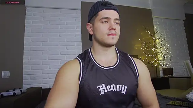 Arilas  online show from December 20, 2024, 10:49 am