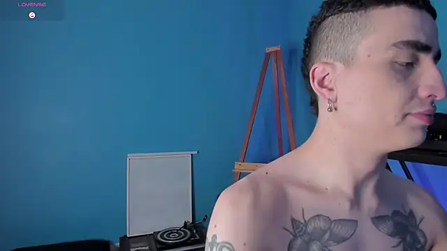 syd onfire online show from November 21, 2025, 7:01 pm