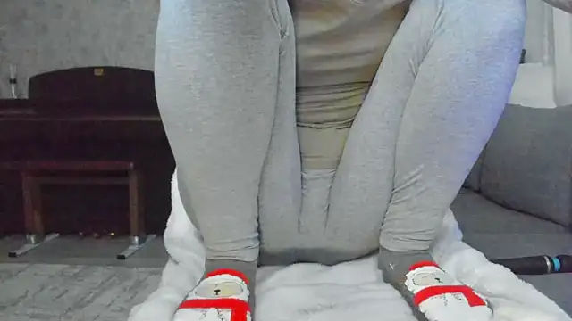 Snapshot of Kitty4_Reed chatting on January 26, 2025, 10:46 pm Kitty4 Reed online show from January 26, 2025, 10:46 pm