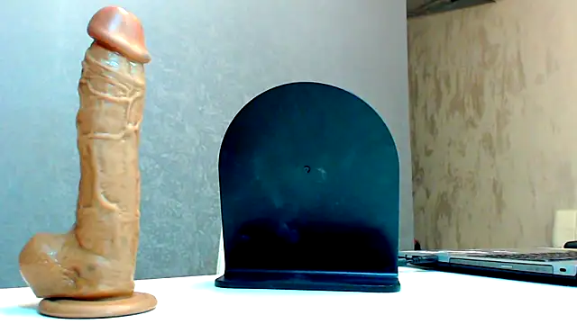 WorshipLilit online show from February 9, 2025, 5:43 pm