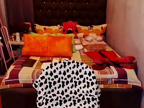 UnMarriedwifeTSX online show from September 21, 2025, 12:12 am