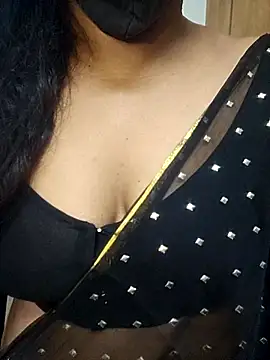 sexynayan23 online show from October 3, 2025, 12:13 pm