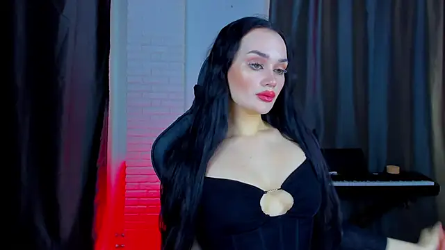 QueenAliss online show from February 4, 2025, 7:51 am