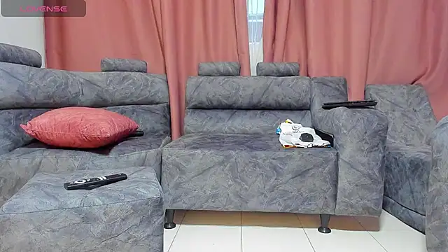 electraaxx online show from February 28, 2025, 11:12 pm