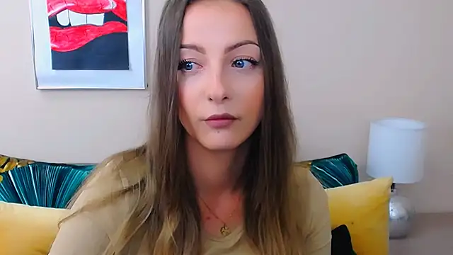 Snapshot of NatalieSexy chatting on May 5, 2026, 6:10 am NatalieSexy online show from May 5, 2026, 6:10 am