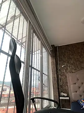 Little Amber6 online show from January 27, 2025, 8:17 pm