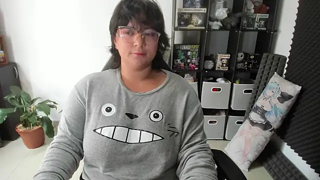 aika-dreams online show from January 24, 2025, 3:24 pm