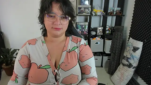 aika-dreams online show from March 1, 2025, 3:16 pm