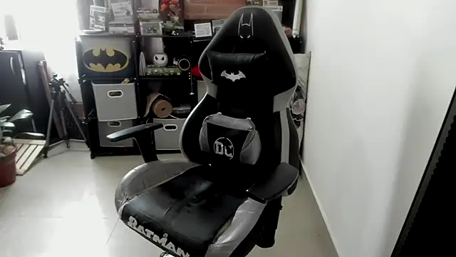 aika-dreams online show from March 6, 2026, 1:51 pm