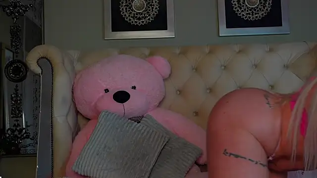 Squirt Tanya online show from February 6, 2025, 5:46 am