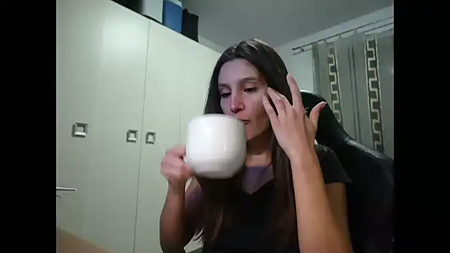 GodlyTheia online show from December 9, 2024, 3:54 pm