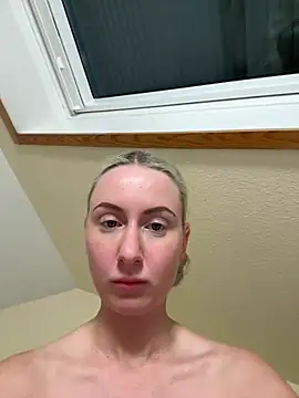 CutieEmy online show from March 13, 2025, 6:01 pm