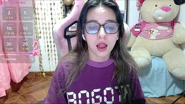 Maggie Fox3 online show from October 19, 2025, 1:39 am