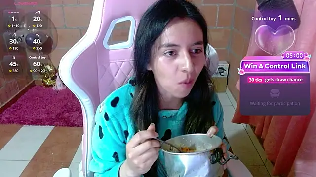 Snapshot of Maggie_Fox3 chatting on June 30, 2026, 1:50 am Maggie Fox3 online show from June 30, 2026, 1:50 am