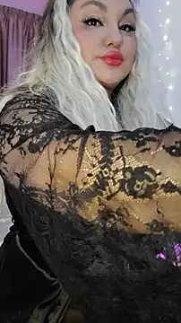 Larissa K online show from December 15, 2025, 7:29 pm