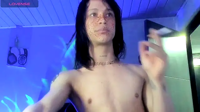 stormytt  online show from November 14, 2025, 9:35 pm