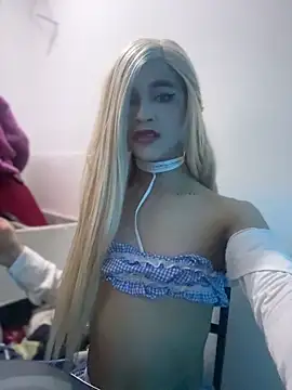 stormytt  online show from February 25, 2026, 2:21 am