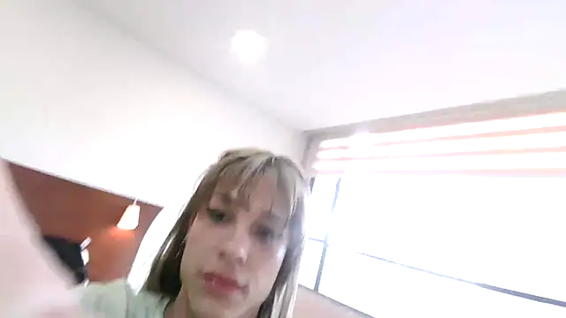 stormytt  online show from April 19, 2026, 9:28 pm