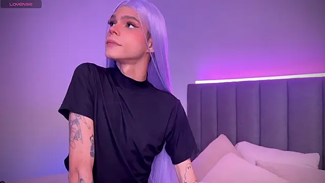 Varya Ferreira online show from December 17, 2024, 10:01 am