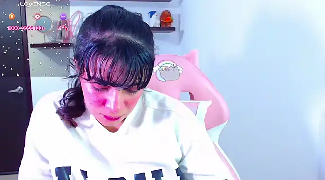 Vannessa  Shy online show from February 24, 2025, 9:20 pm